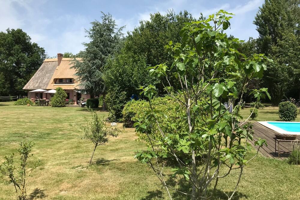 Photo of Outdoor in Saint-Pierre-des-Ifs