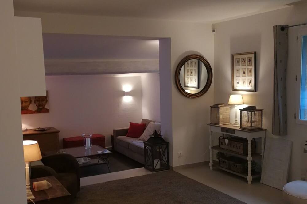 Photo of Bedroom in Pegairolles-de-Bueges