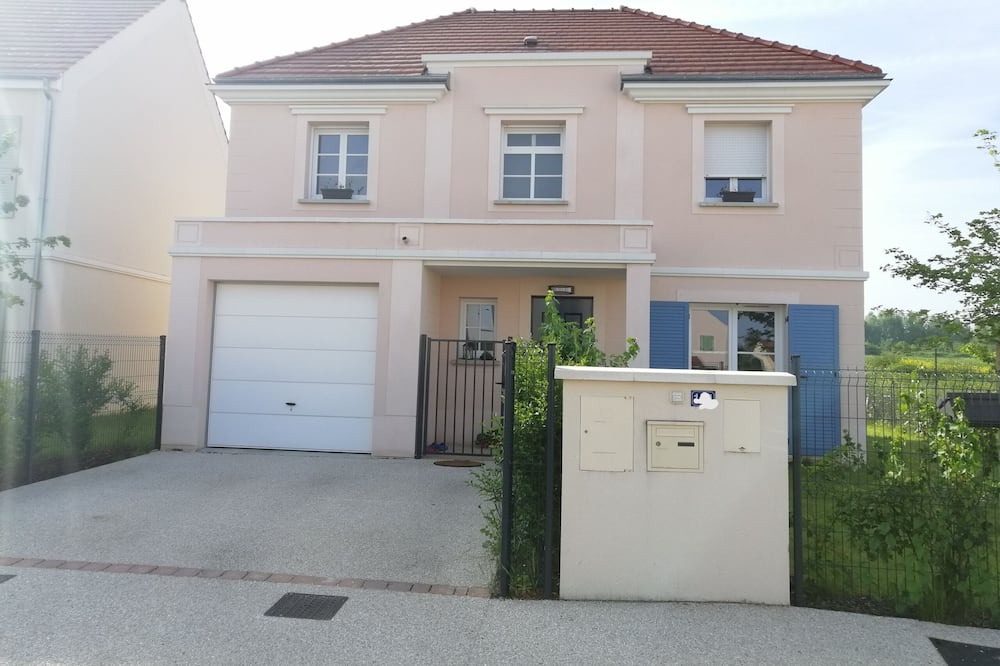 Photo of Outdoor in Chanteloup-en-Brie