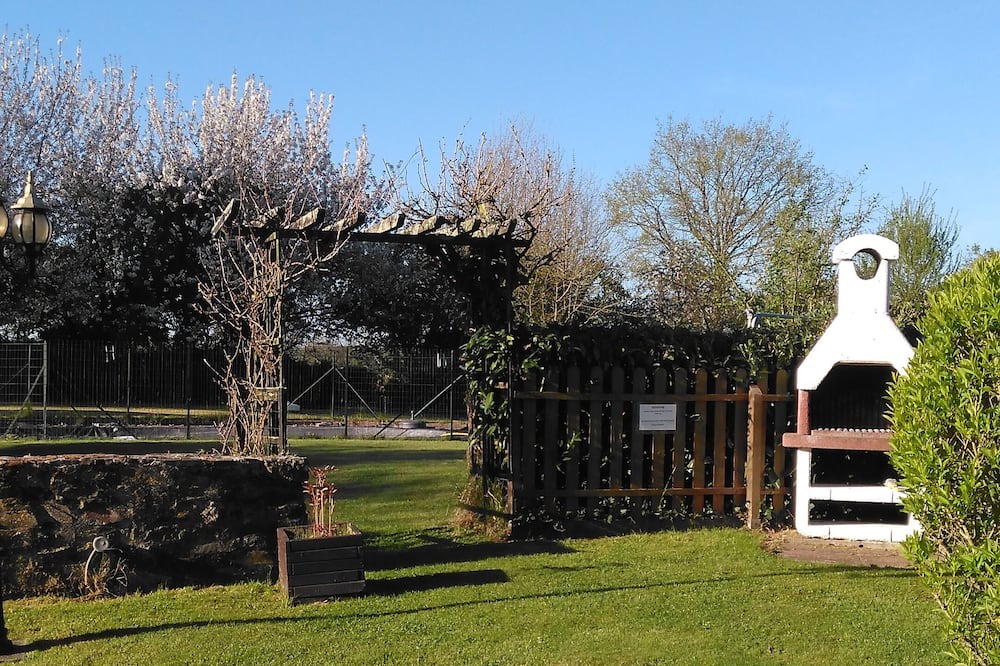 Photo of Outdoor in Madre