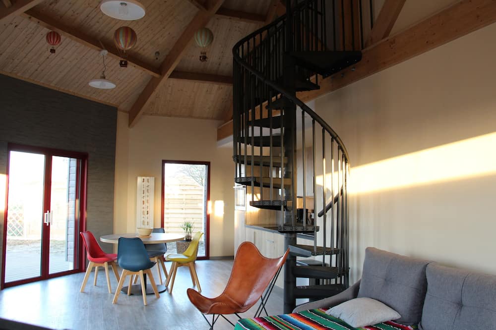 Photo of Livingroom in Omiecourt