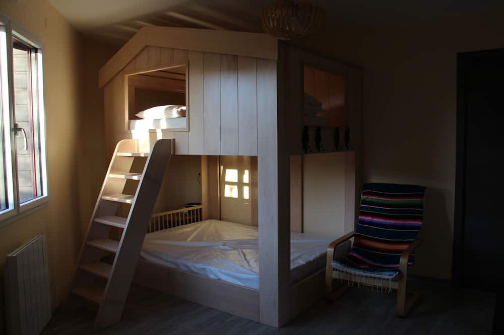 Photo of Bedroom in Omiecourt