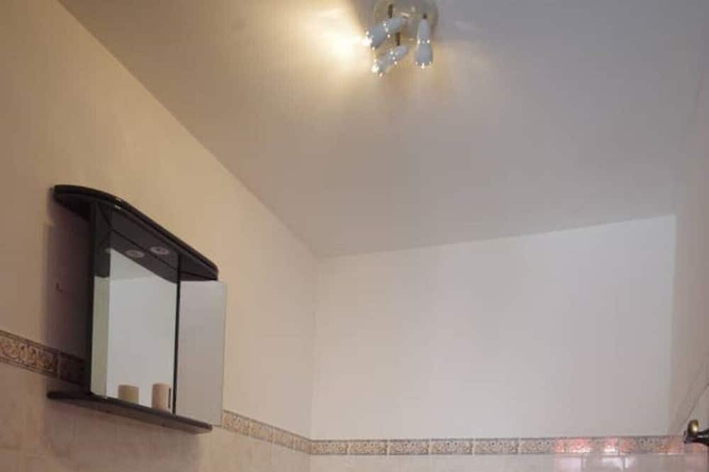 Photo of Bathroom in Oisy-le-Verger