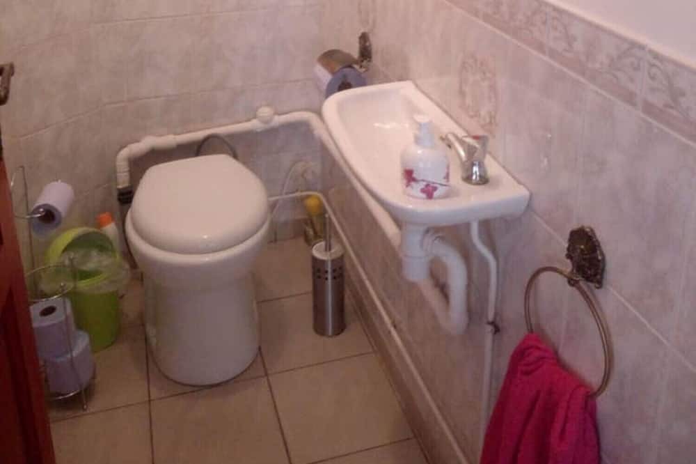 Photo of Bathroom in Oisy-le-Verger