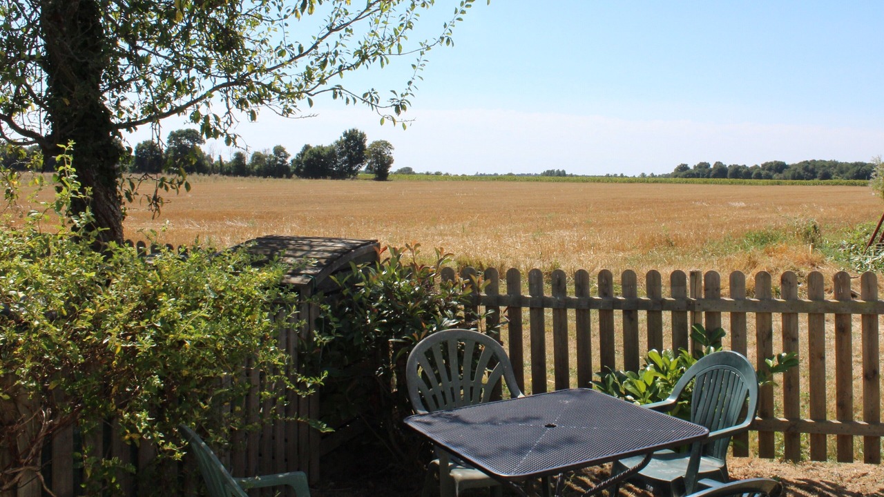 Photo of Outdoor in Noyant-Villages