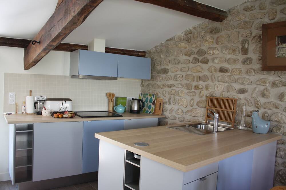 Photo of Kitchen in Neuville-Bosc