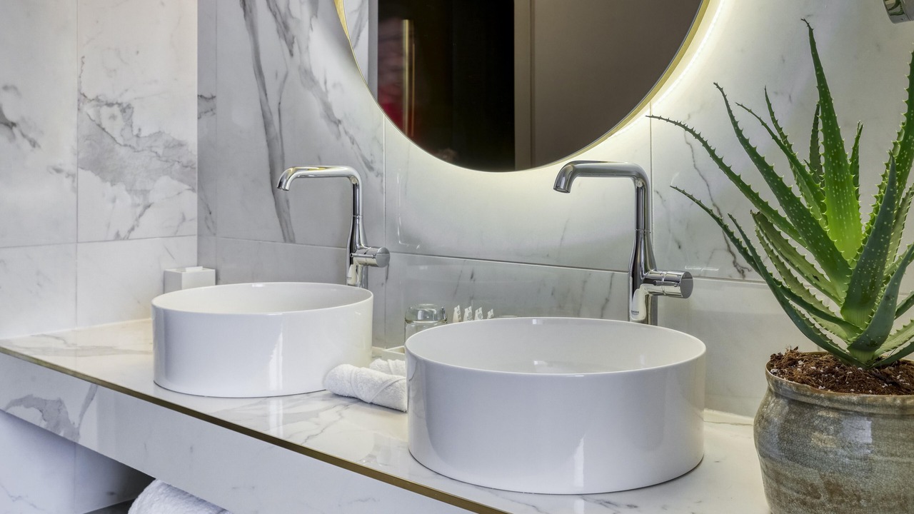 Photo of Bathroom in Chaussee-d'Antin