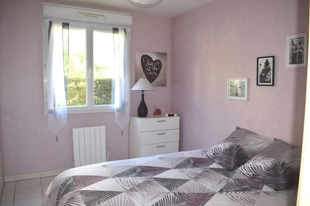Photo of Bedroom in Corbeil-Essonnes