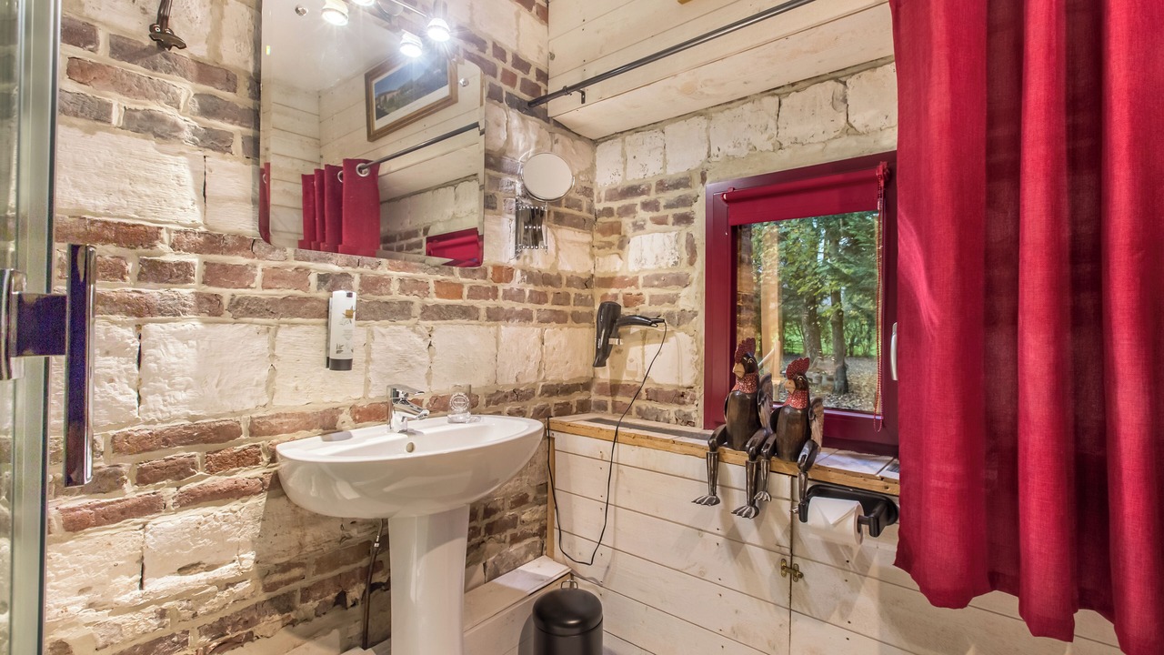 Photo of Bathroom in Enquin-lez-Guinegatte