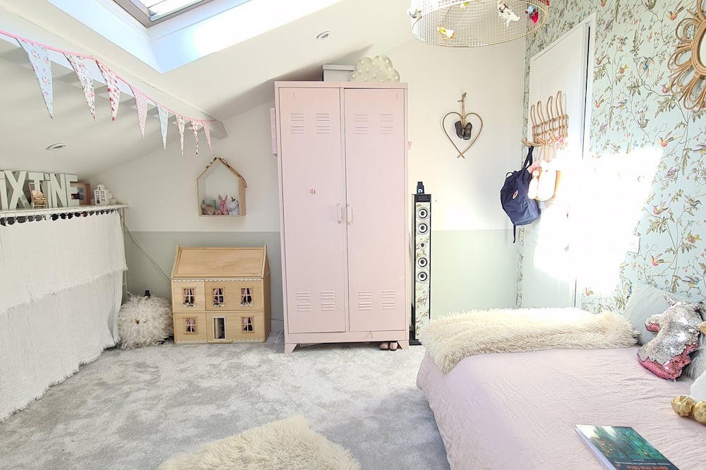 Photo of Bedroom in Colombes