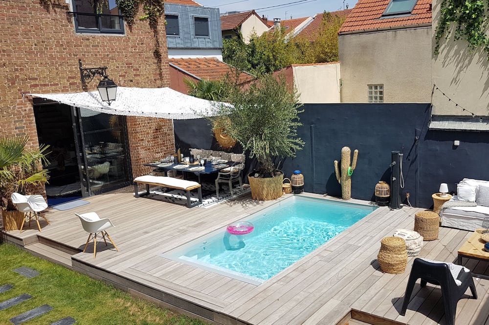 Photo of Outdoor in Colombes