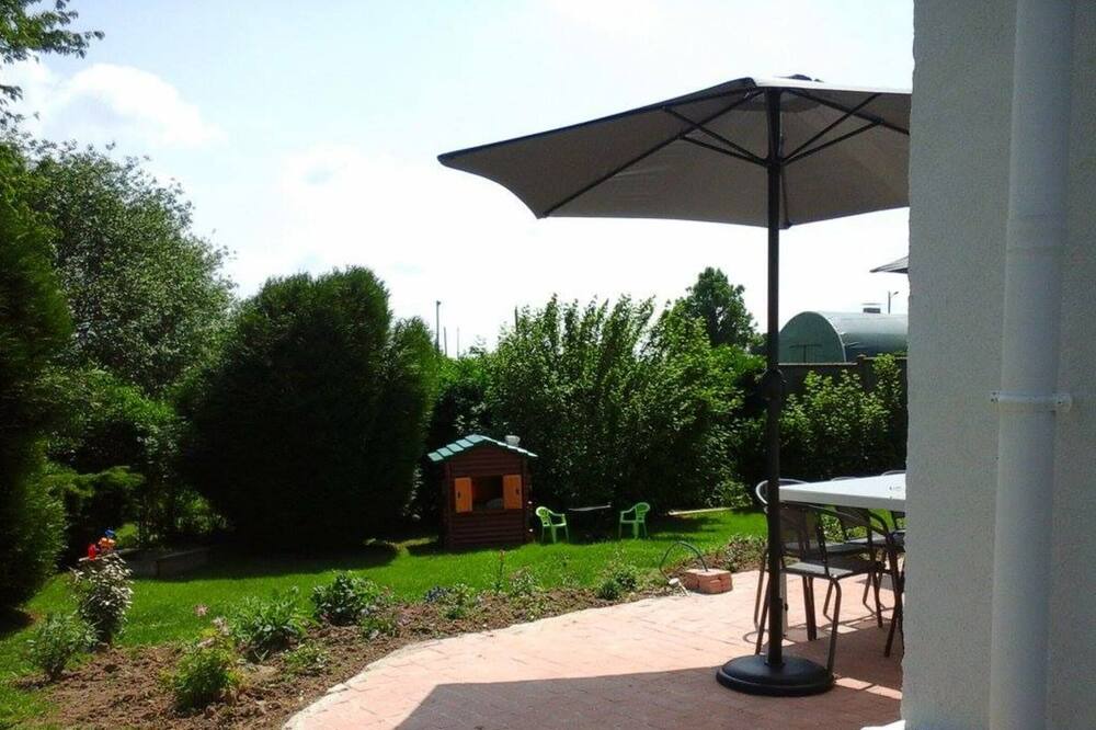 Photo of Patio Balcony in Pissy-Poville