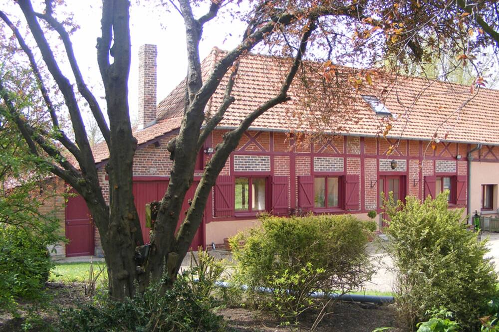 Photo of Outdoor in Mesnieres-en-Bray