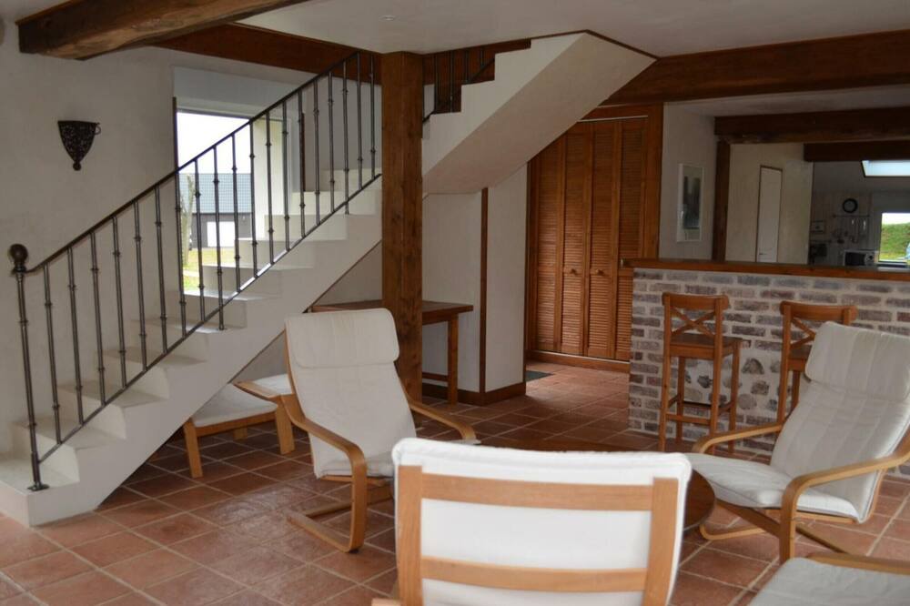 Photo of Livingroom in Angerville-la-Martel
