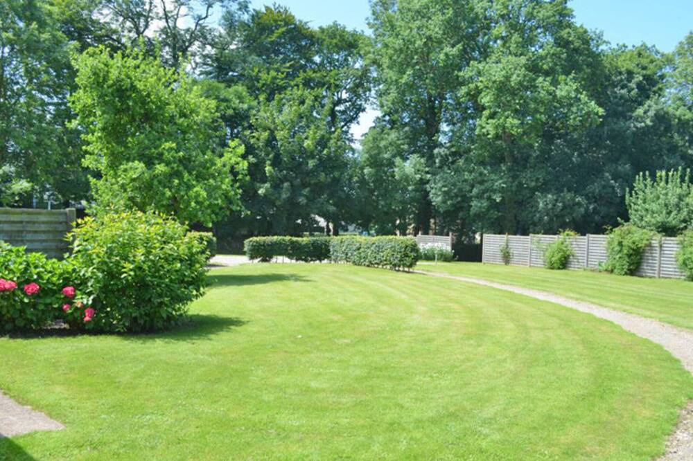 Photo of Outdoor in Angerville-la-Martel