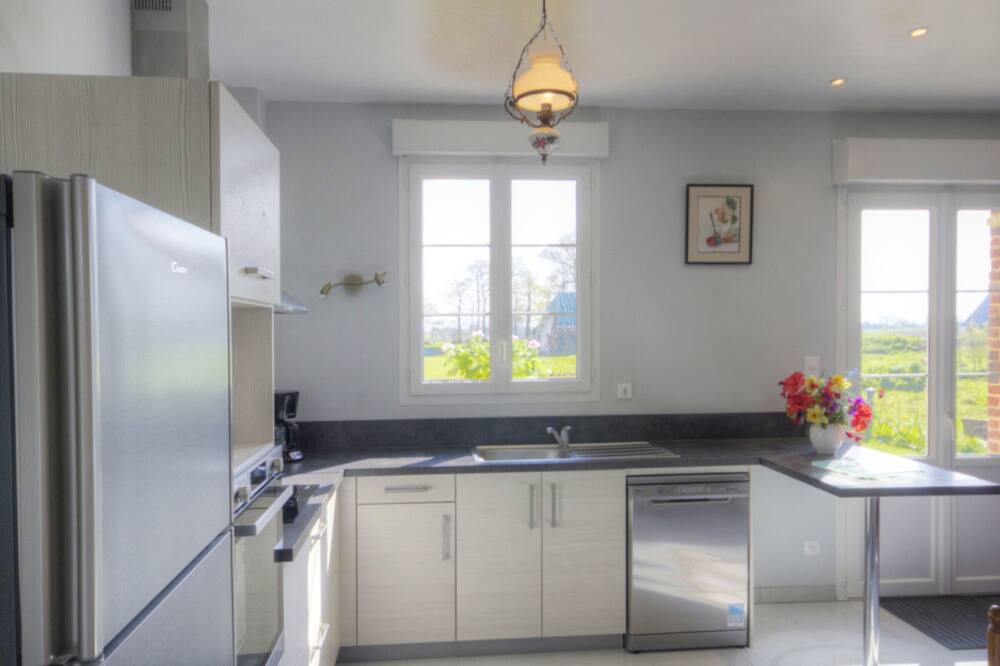 Photo of Kitchen in Hattenville