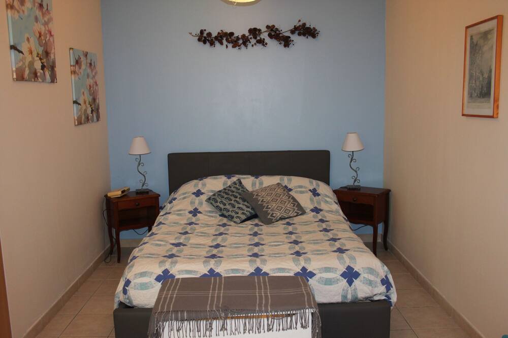 Photo of Bedroom in Faubourg North