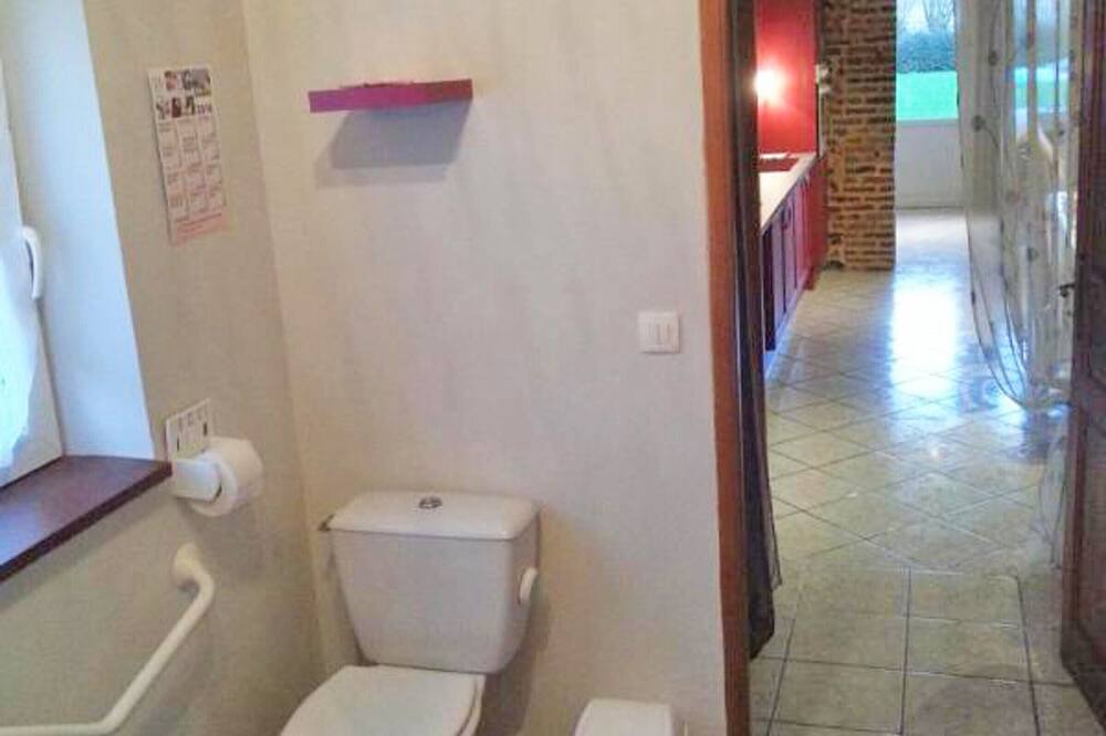 Photo of Bathroom in Boissay