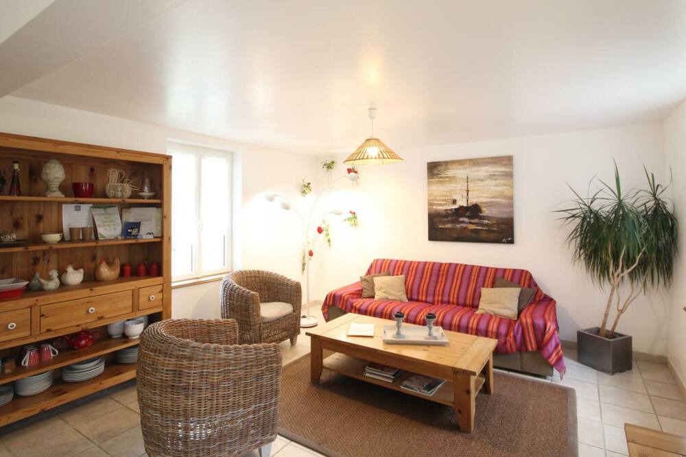 Photo of Livingroom in Arelaune-en-Seine