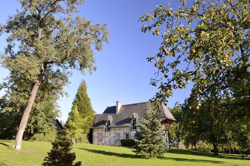 Photo of Outdoor in Arelaune-en-Seine
