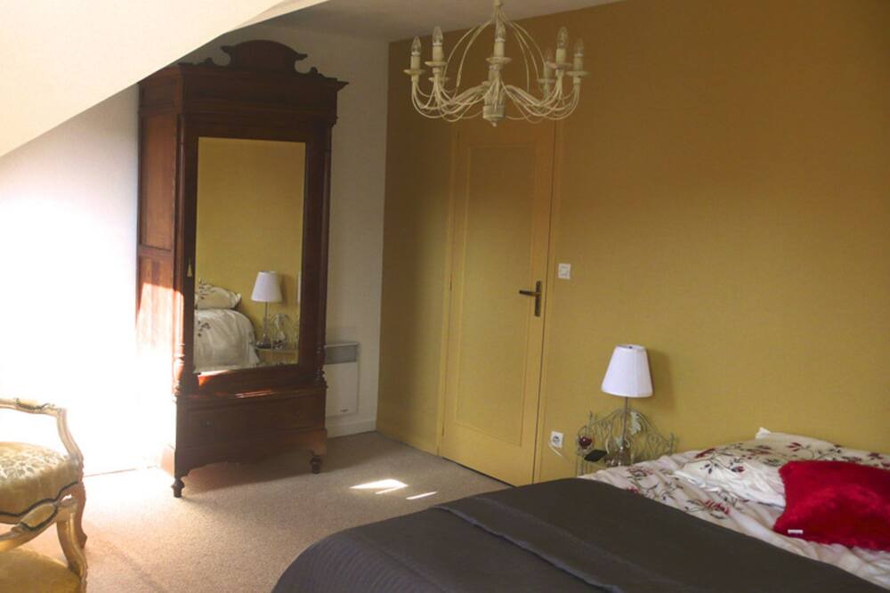 Photo of Bedroom in Yport