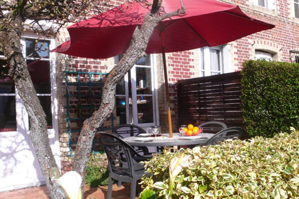Photo of Patio Balcony in Yport