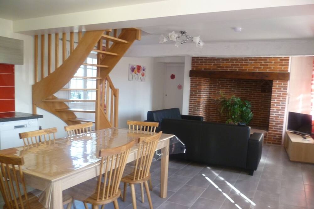 Photo of Livingroom in Carville-Pot-de-Fer