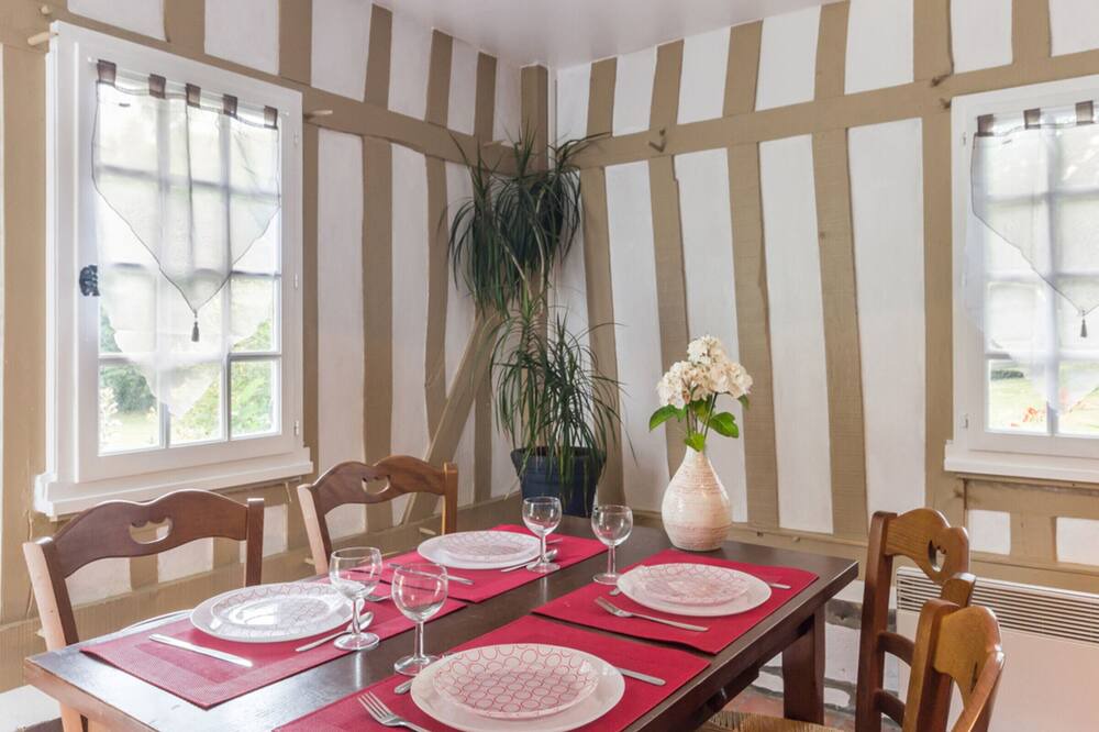 Photo of Kitchen in Angerville-l'Orcher