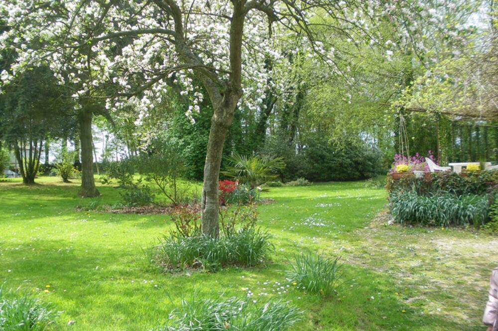Photo of Outdoor in Annouville-Vilmesnil