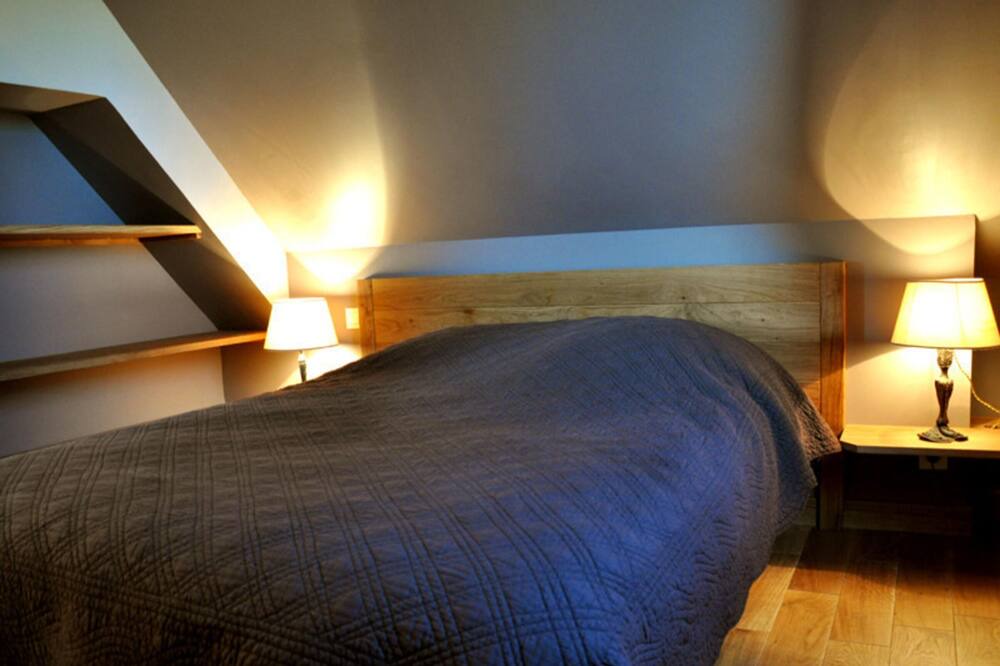 Photo of Bedroom in Veauville-les-Quelles