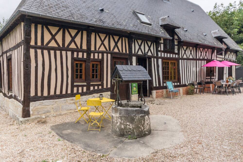Photo of Outdoor in Allouville-Bellefosse