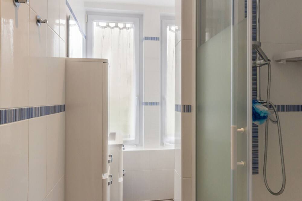 Photo of Bathroom in Pourville-sur-Mer