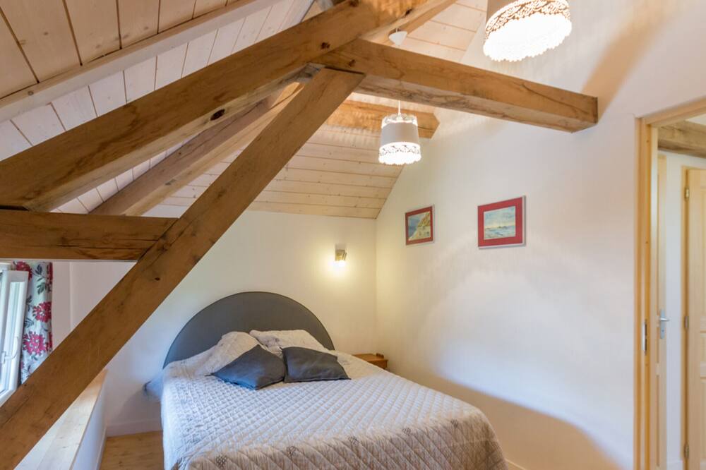 Photo of Bedroom in Saint-Jouin-Bruneval