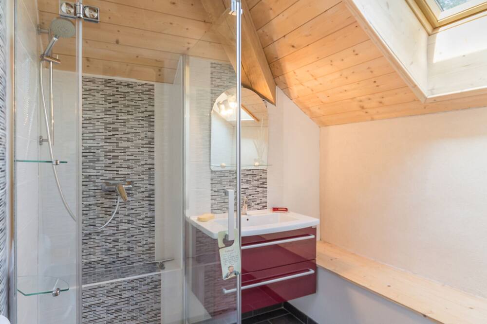 Photo of Bathroom in Saint-Jouin-Bruneval