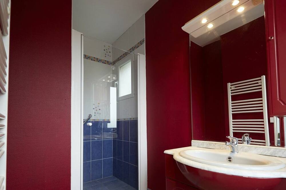 Photo of Bathroom in Pourville-sur-Mer