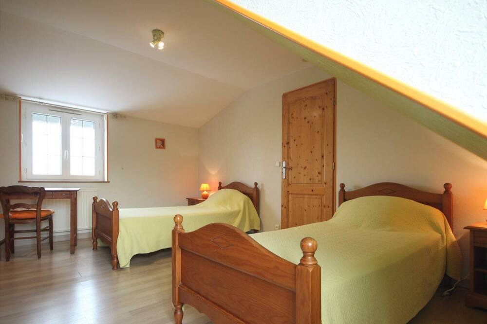Photo of Bedroom in Saint-Martin-aux-Buneaux