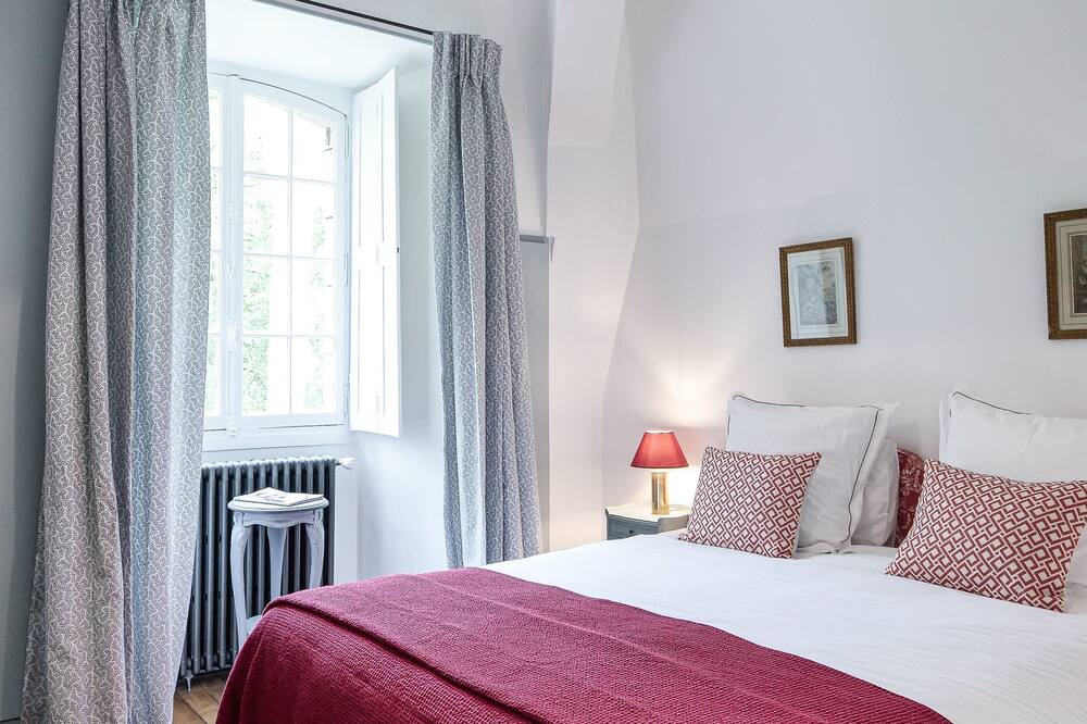 Photo of Bedroom in Courances