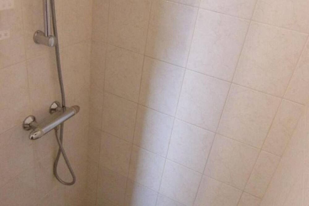 Photo of Bathroom in Petit-Caux