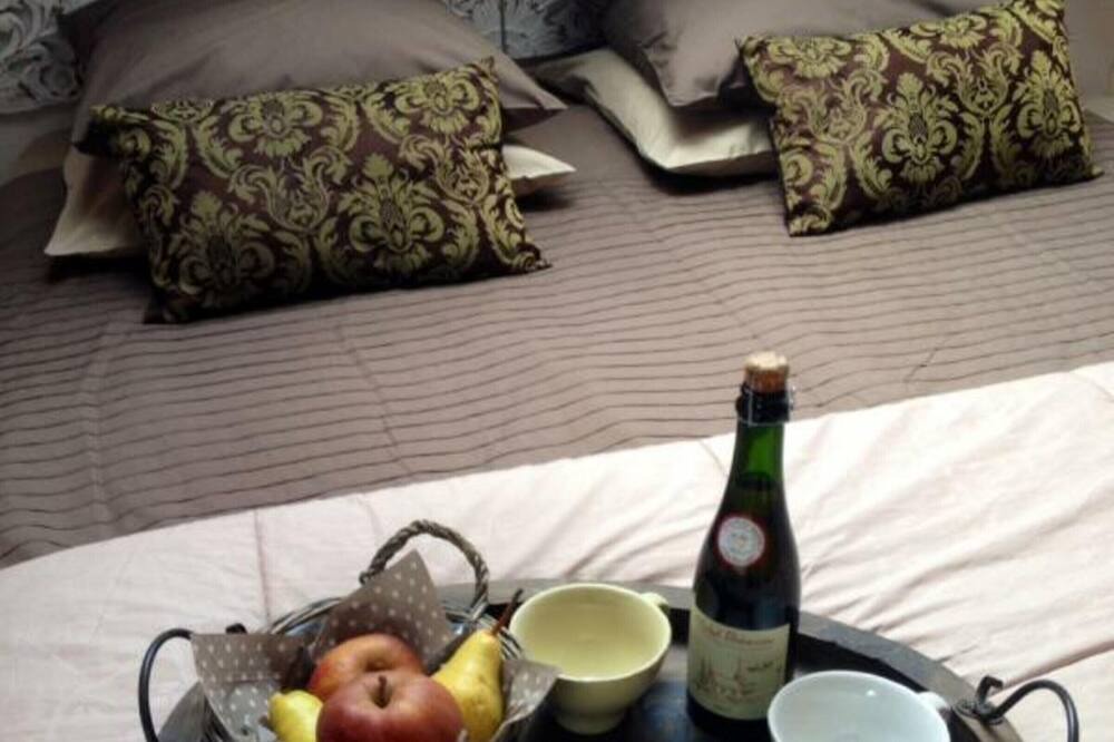 Photo of Bedroom in Quincampoix