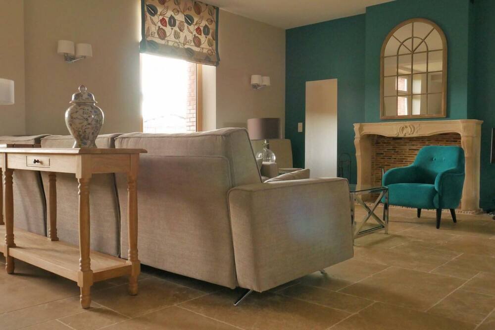 Photo of Livingroom in Sainte-Marguerite-sur-Fauville