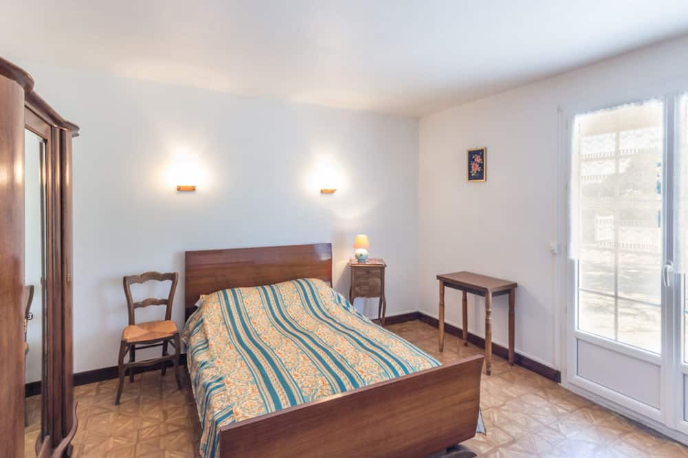 Photo of Bedroom in Petit-Caux