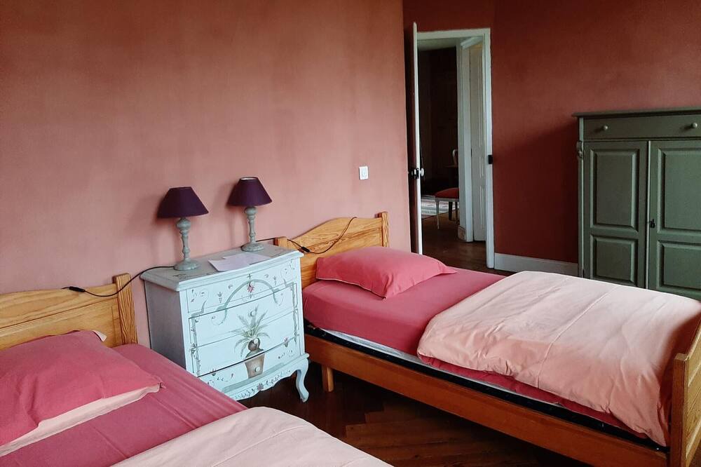 Photo of Bedroom in Benesville