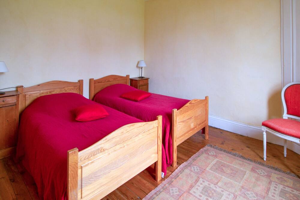 Photo of Bedroom in Benesville