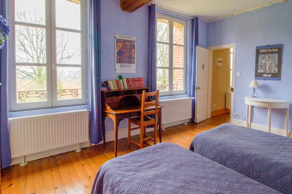 Photo of Bedroom in Benesville