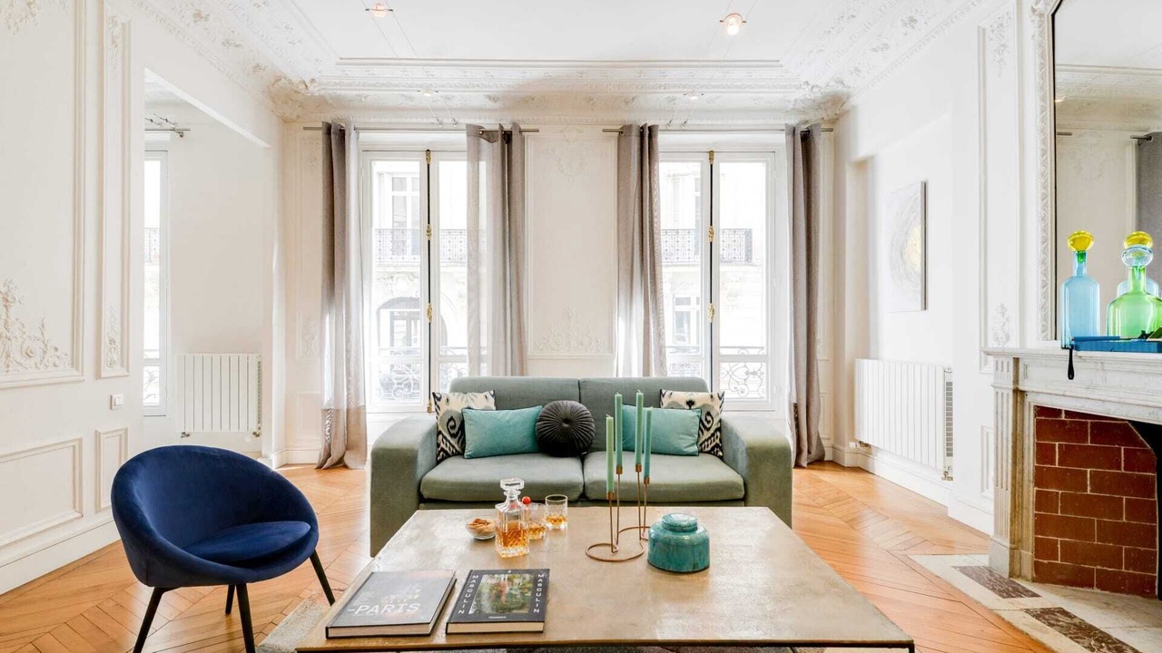 Photo of Livingroom in Champs-Elysees