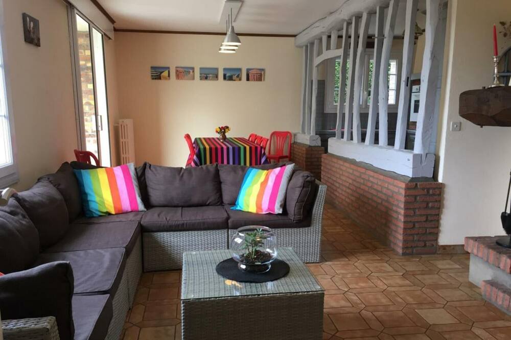 Photo of Livingroom in Saint-Jouin-Bruneval