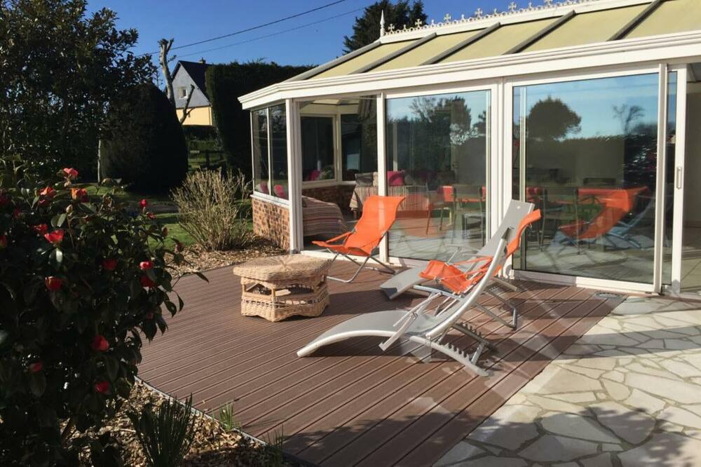 Photo of Patio Balcony in Saint-Jouin-Bruneval