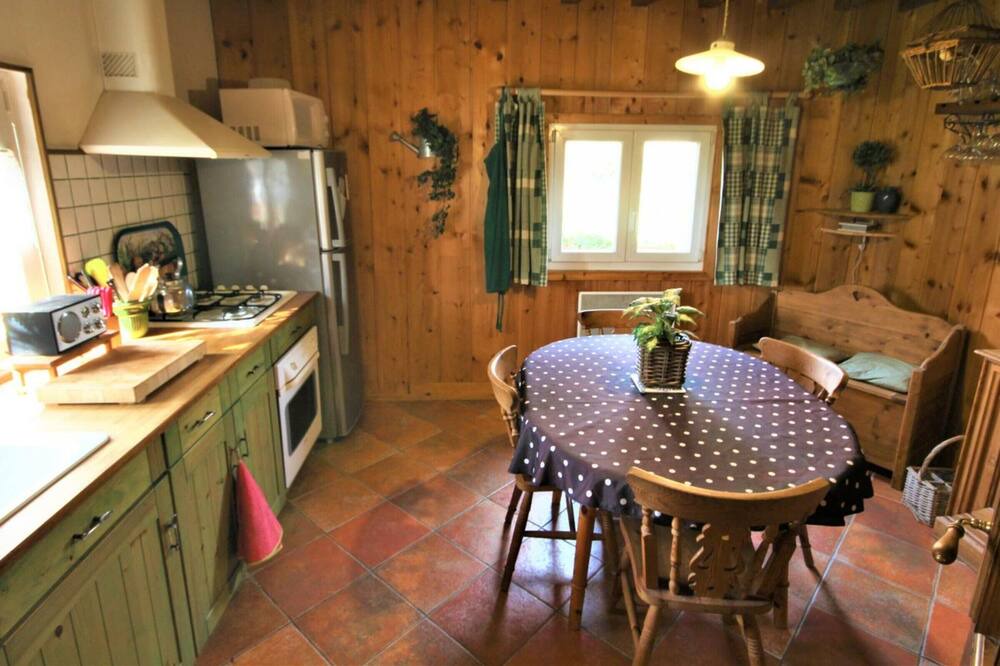 Photo of Kitchen in Bailleul-Neuville