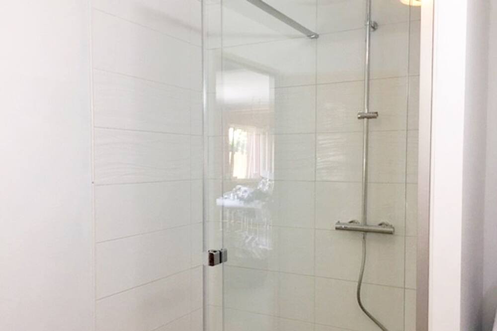 Photo of Bathroom in Saint-Jouin-Bruneval