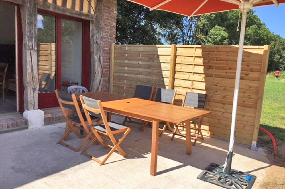 Photo of Patio Balcony in Saint-Jouin-Bruneval